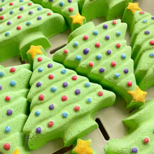 Load image into Gallery viewer, Bathe Enchanted Bath Bomb - Christmas Tree - Life Before Plastic