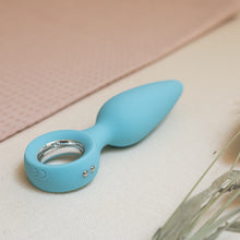 Load image into Gallery viewer, The Natural Love Company Quince Vibrating Butt Plug - Life Before Plastic