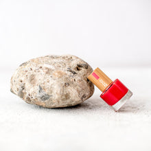 Load image into Gallery viewer, Zao Makeup Nail Polish - Classic Red - Life Before Plastik