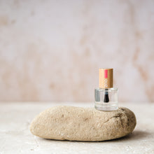 Load image into Gallery viewer, Zao Makeup Nail Polish - Top & Base Coat - Life Before Plastik
