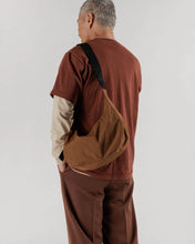 Load image into Gallery viewer, BAGGU Brown Crescent Bag Medium - Recycled - Life Before Plastic
