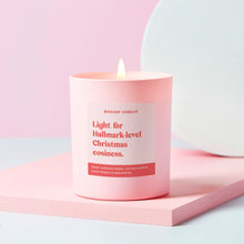 Load image into Gallery viewer, Cosy Holiday Candle Light for Hallmark-Level Christmas Cosiness
