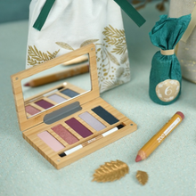 Load image into Gallery viewer, Bamboo Vegan Eyeshadow Palette Night &amp; Rose 5 Shades - Zao Makeup - Lifestyle Image

